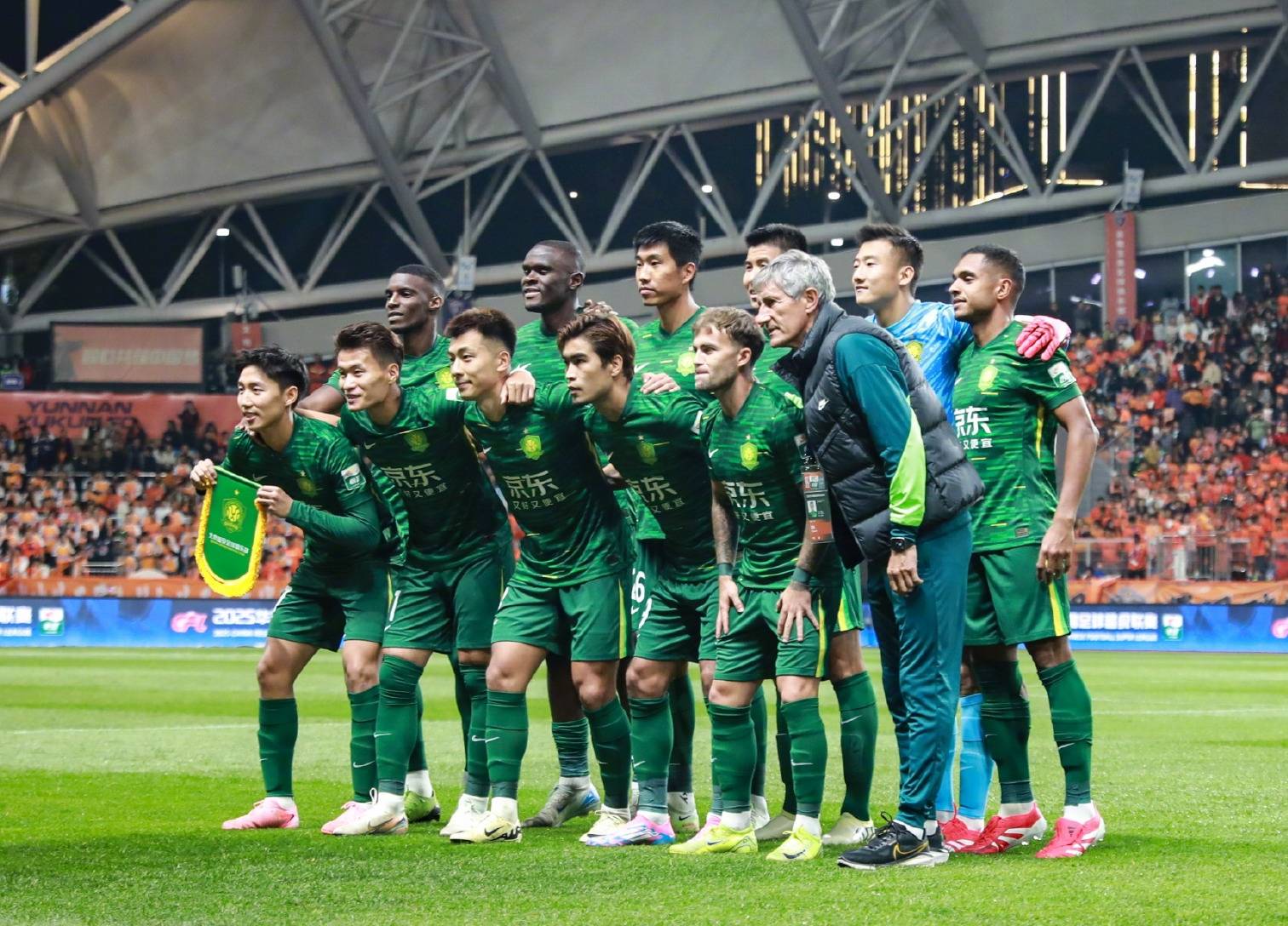 中超-刘祝润传射拉布亚德破门英博客场2-0亚泰三连胜(中超十大任意球破门)
