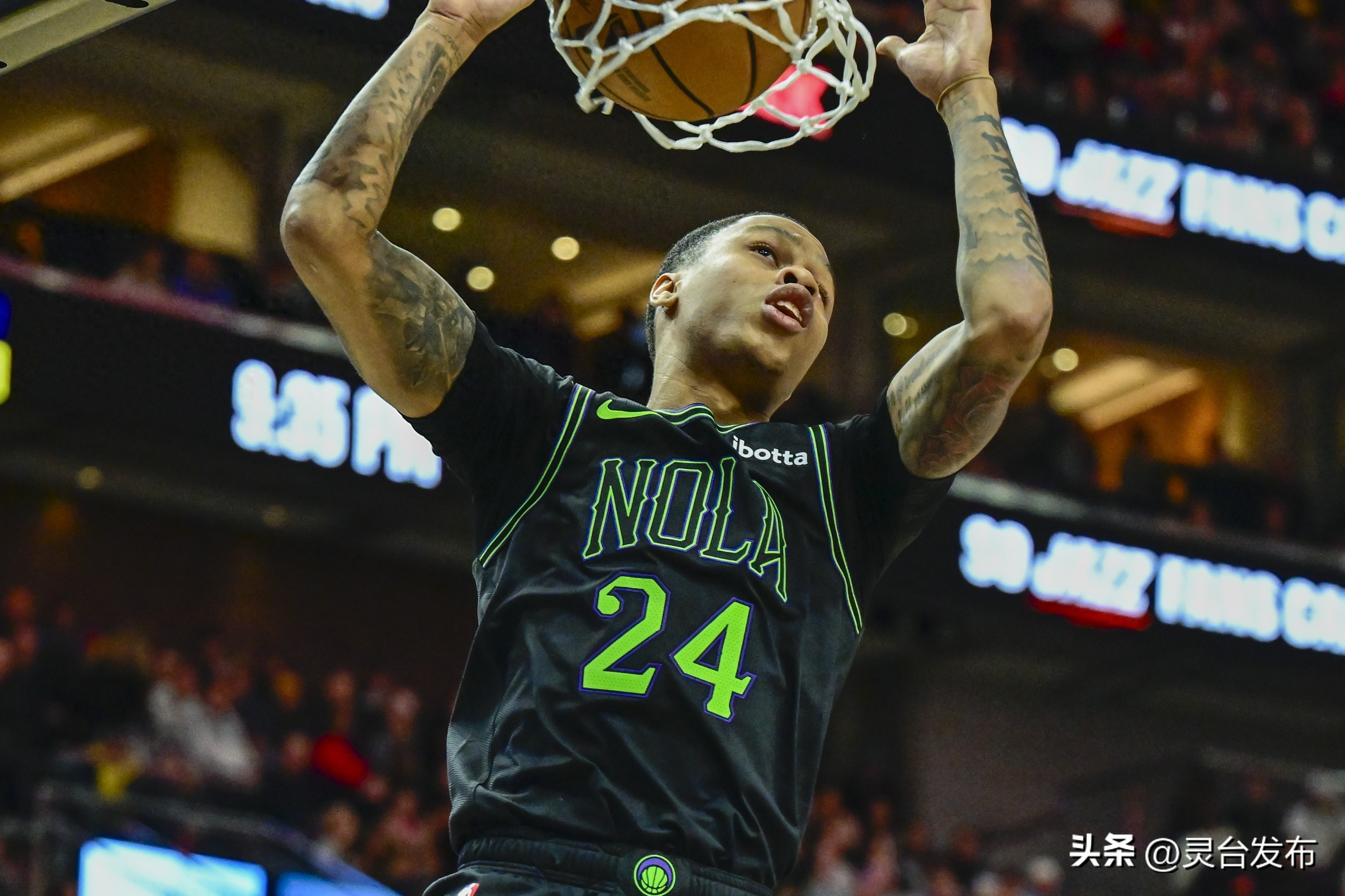 NBA球员受伤下场，球队一度落后(nba球员受伤算暂停吗)